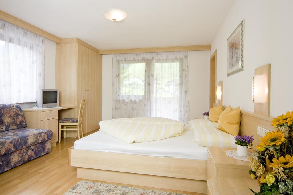 Garni Appartement Alpenresidence Cadipietra Pokój zdjęcie
