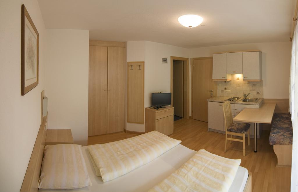 Garni Appartement Alpenresidence Cadipietra Pokój zdjęcie